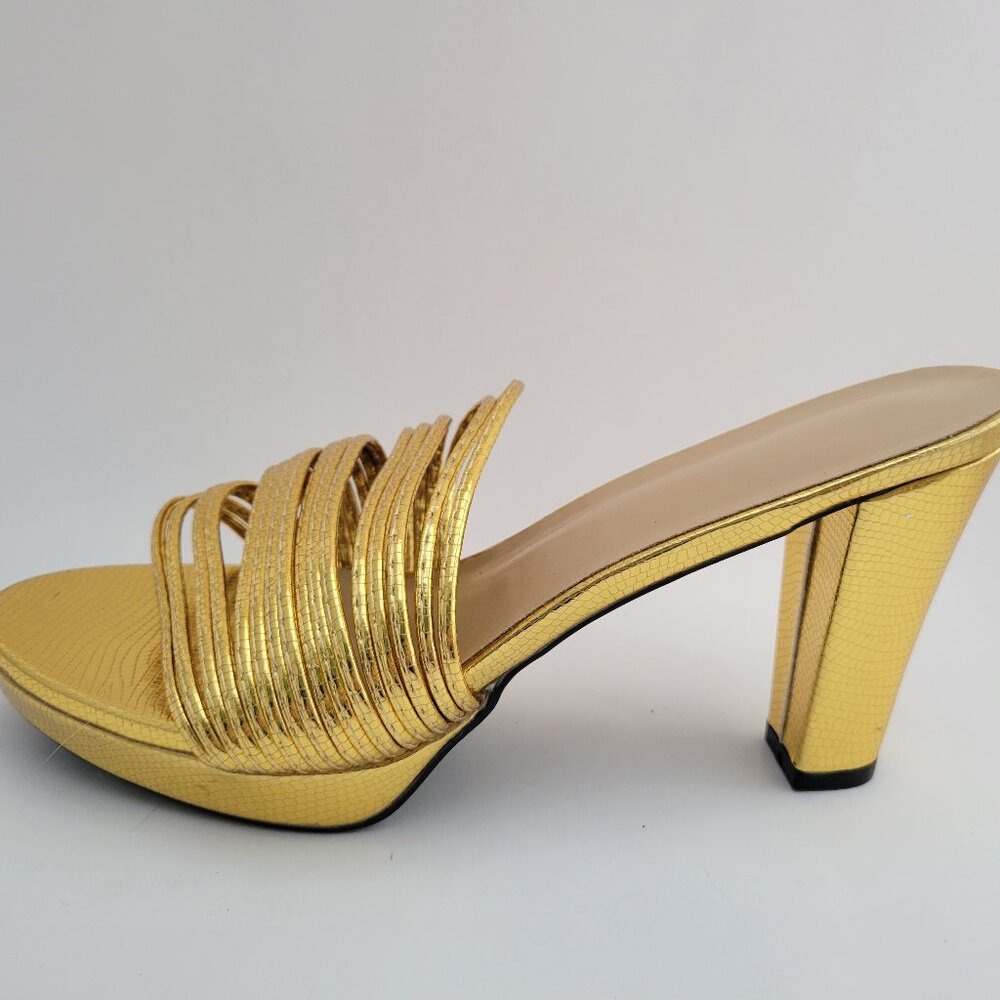 Shein Gold Fashion Chunky High Heels Women's 9.5 Open Toe Strappy Sandals NWOB